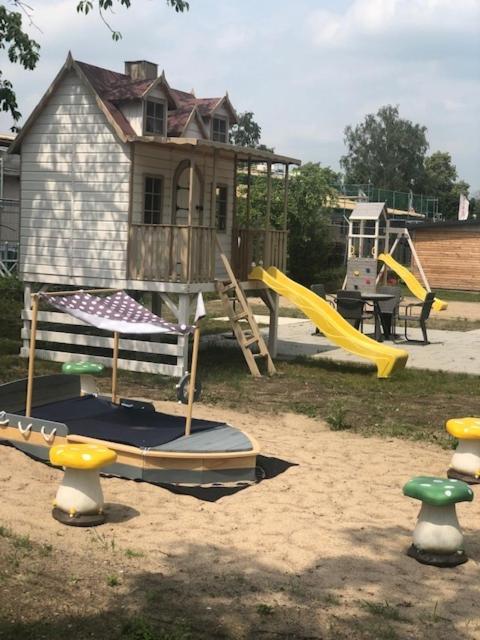 La Maison Pritzwalk - Bett & Bike Экстерьер фото